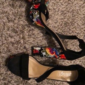 Platform thick heels